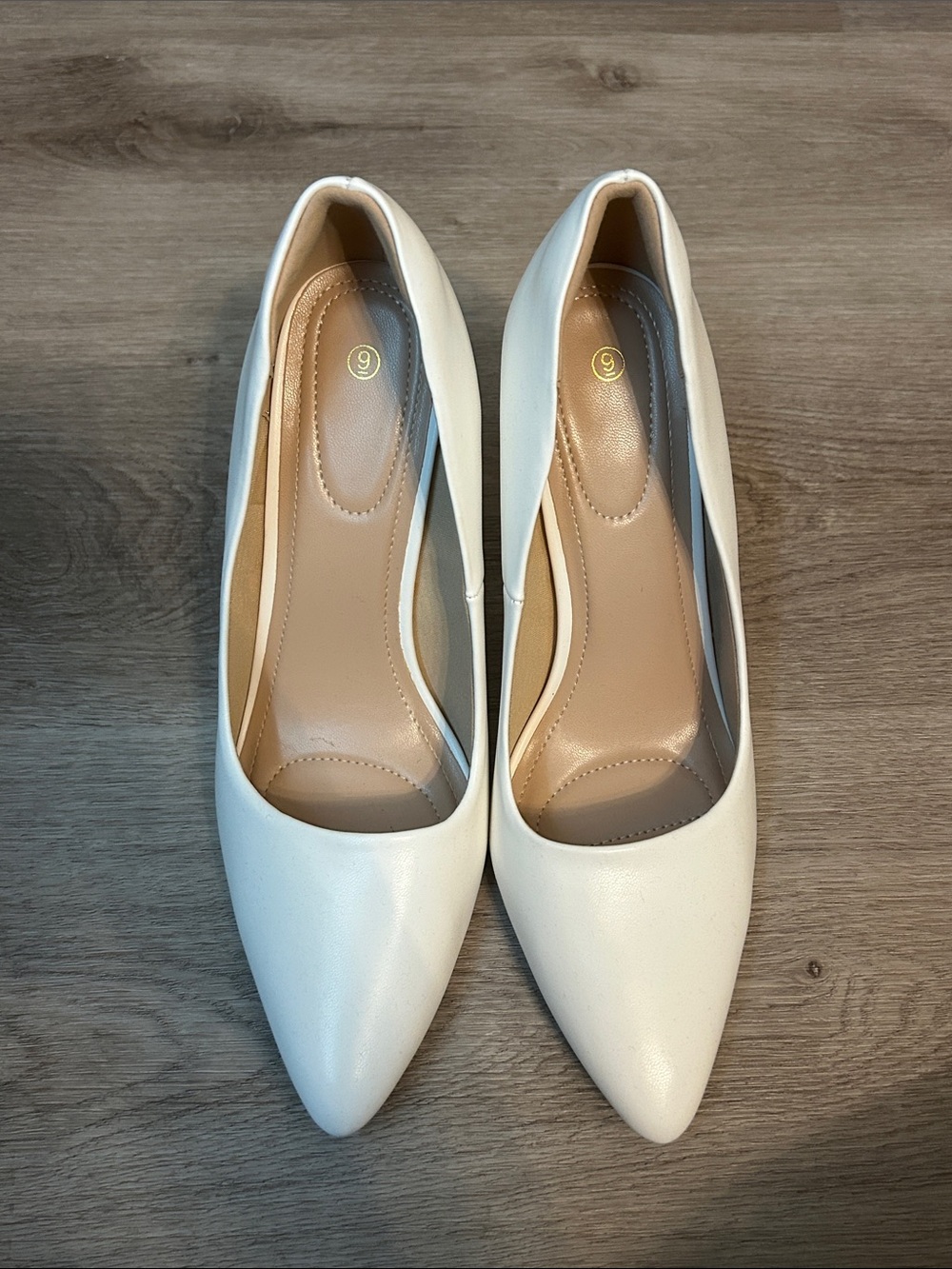 Classic White Pointed-Toe Pumps for Women